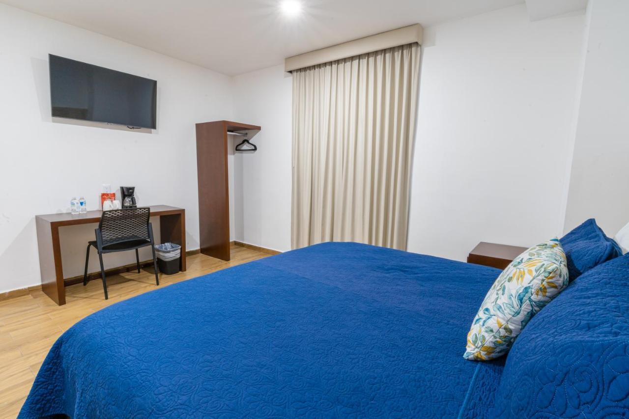 Standard Queen Room